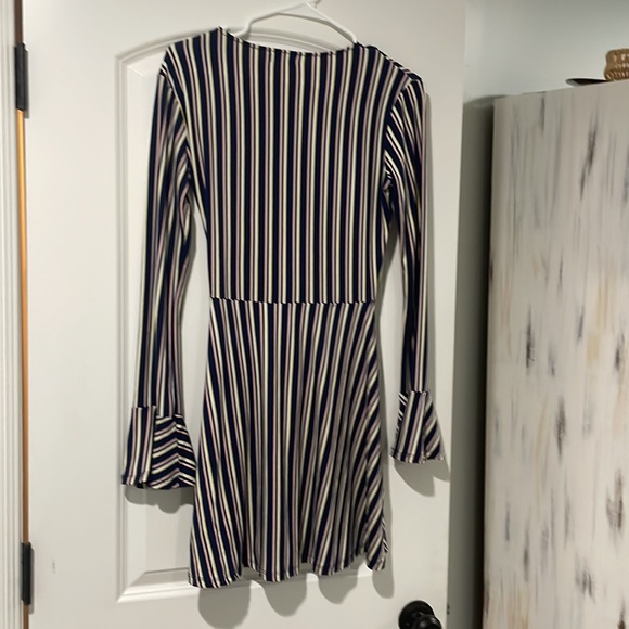 STRIPED WRAP DRESS WITH BELL SLEEVES | faux wrap mini dress - Picture 5 of 5